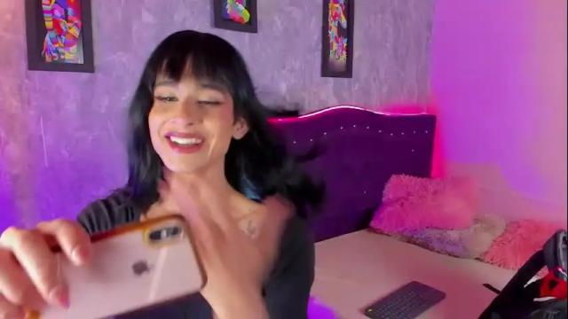 Image 7 of mara_friendboy Stream on Chaturbate on 3 months ago