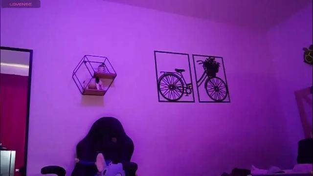 Image 3 of marce_hill Stream on Chaturbate on 1 day ago