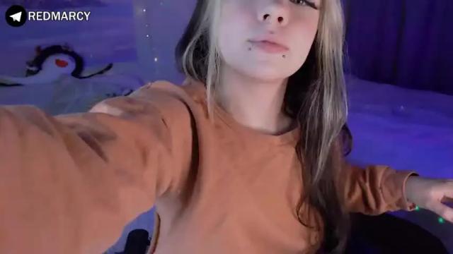 Image 7 of marceline_red Stream on Chaturbate on 15 months ago