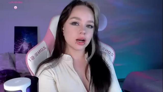 Image 4 of marceline_red Stream on Chaturbate on 21 days ago