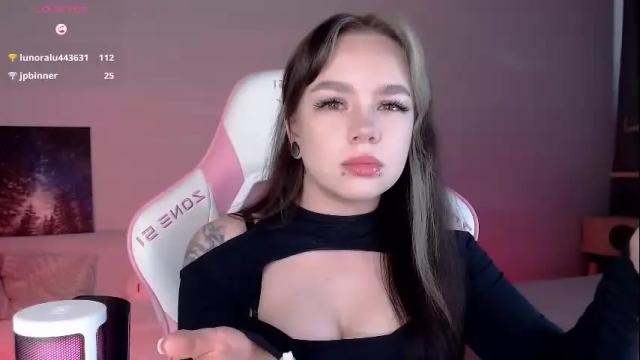 Image 8 of marceline_red Stream on Chaturbate on 17 days ago