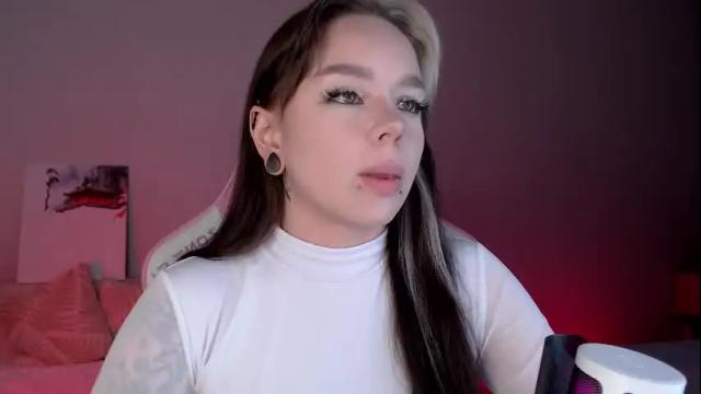 Image 12 of marceline_red Stream on Chaturbate on 4 months ago