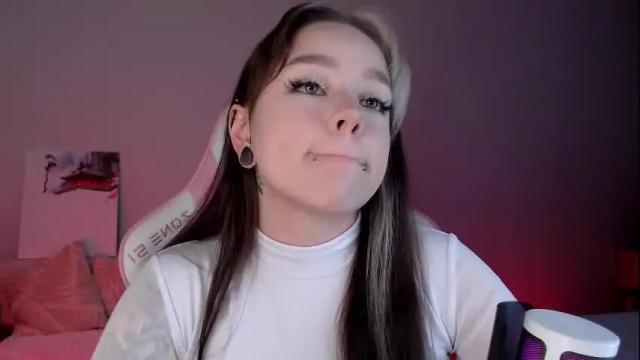Image 8 of marceline_red Stream on Chaturbate on 4 months ago