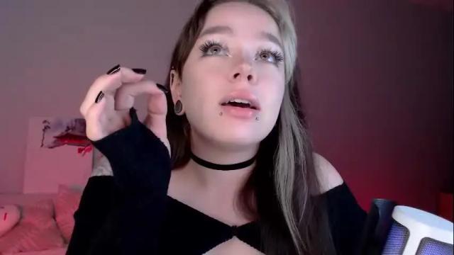 Image 12 of marceline_red Stream on Chaturbate on 3 months ago