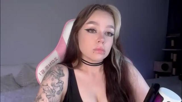 Image 4 of marceline_red Stream on Chaturbate on 2 months ago