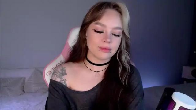 Image 8 of marceline_red Stream on Chaturbate on 2 months ago
