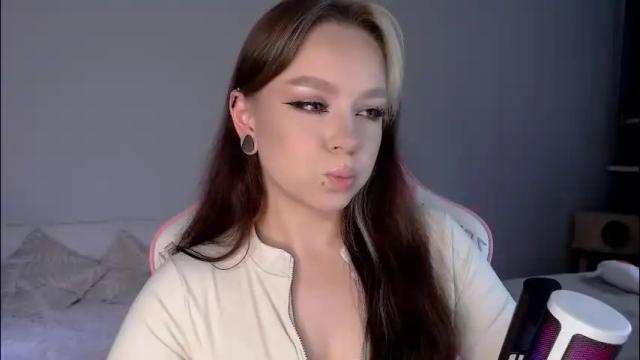 Image 3 of marceline_red Stream on Chaturbate on 2 months ago