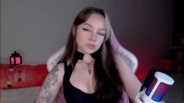 Image 2 of marceline_red Stream on Chaturbate on 2 months ago