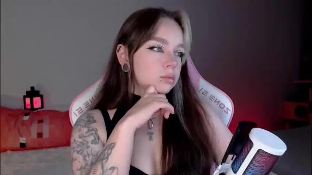 Image 8 of marceline_red Stream on Chaturbate on 2 months ago