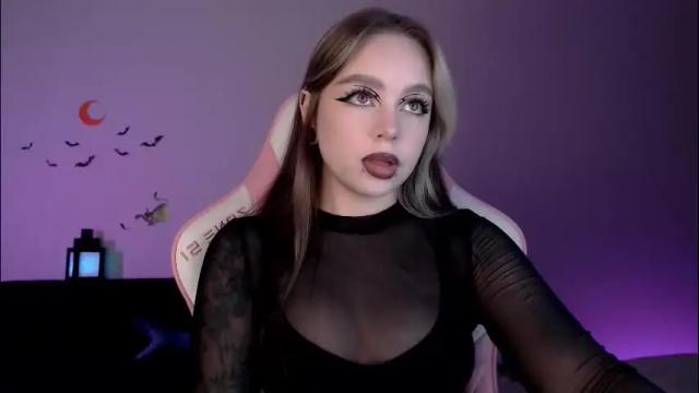 Image 6 of marceline_red Stream on Chaturbate on 2 months ago