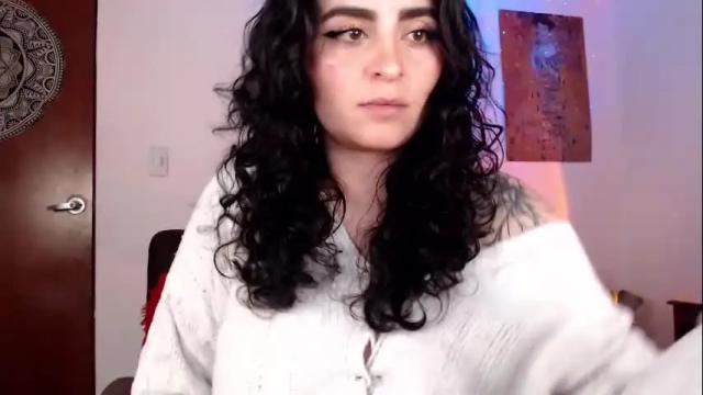 Image 3 of marceline_uu Stream on Chaturbate on 1 month ago