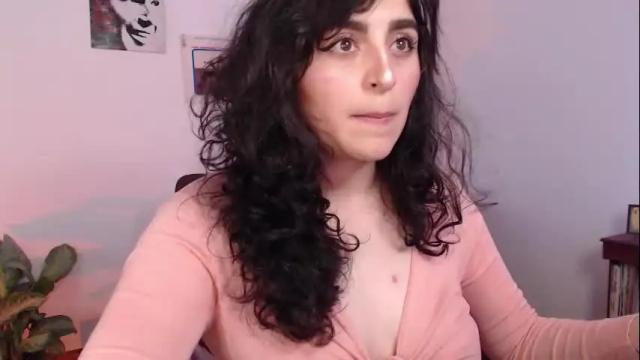 Image 2 of marceline_uu Stream on Chaturbate on 17 days ago