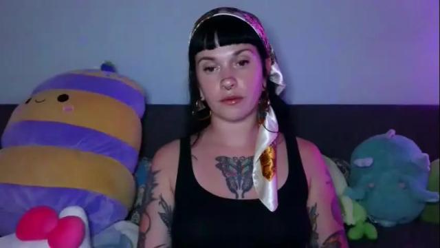 Image 12 of marcelinealtaria Stream on Chaturbate on 2 months ago