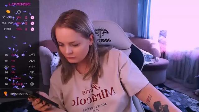 Image 10 of marcelinepeach Stream on Chaturbate on 13 months ago