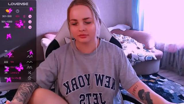 Image 12 of marcelinepeach Stream on Chaturbate on 12 months ago