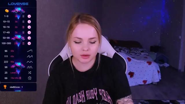 Image 12 of marcelinepeach Stream on Chaturbate on 13 months ago