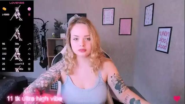 Image 11 of marcelinepeach Stream on Chaturbate on 1 month ago