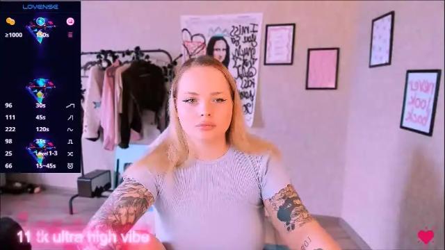 Image 12 of marcelinepeach Stream on Chaturbate on 27 days ago