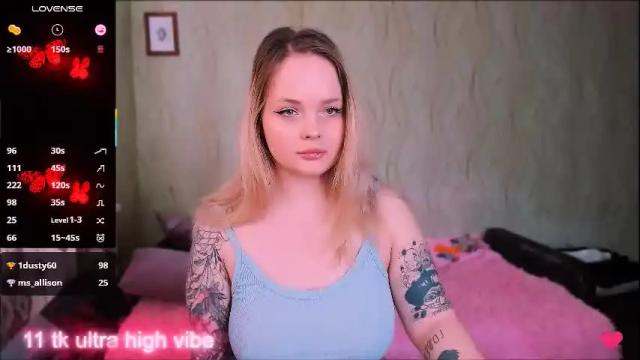 Image 12 of marcelinepeach Stream on Chaturbate on 4 days ago