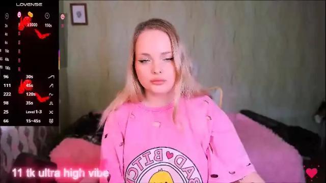 Image 6 of marcelinepeach Stream on Chaturbate on 1 month ago