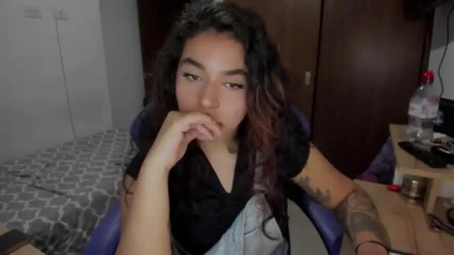 Image 7 of marcian_y_terri Stream on Chaturbate on 16 months ago