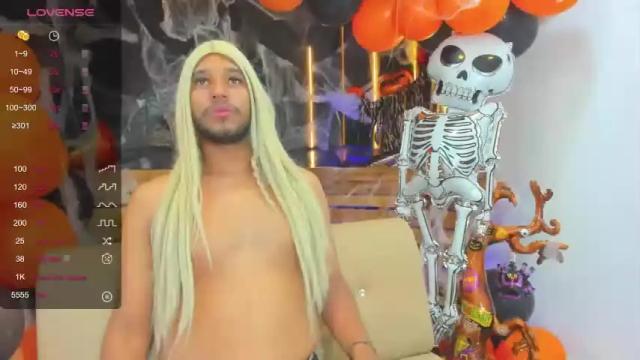 Image 4 of marcos_300 Stream on Chaturbate on 21 months ago