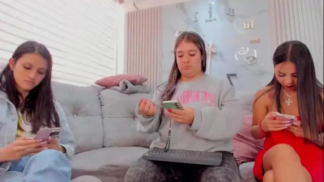 Image 6 of mardybum_ Stream on Chaturbate on 16 days ago