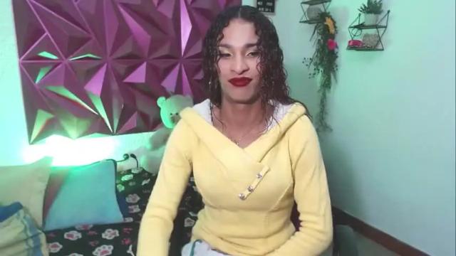 Image 2 of marfilastrom Stream on Chaturbate on 12 months ago
