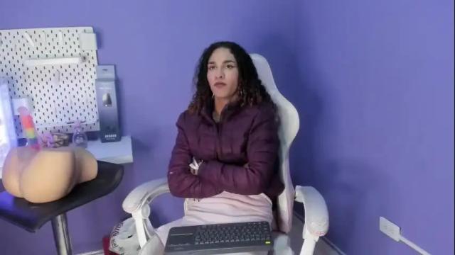 Image 4 of marfilastrom Stream on Chaturbate on 11 days ago