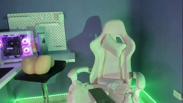 Image 2 of marfilastrom Stream on Chaturbate on 9 days ago