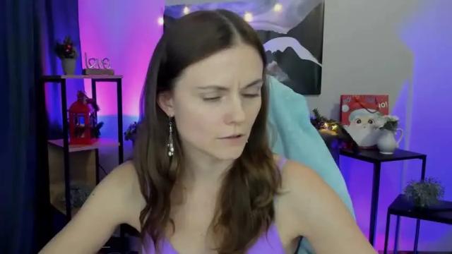 Image 3 of margaret_stone Stream on Chaturbate on 17 months ago