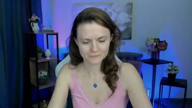 Image 3 of margaret_stone Stream on Chaturbate on 14 months ago
