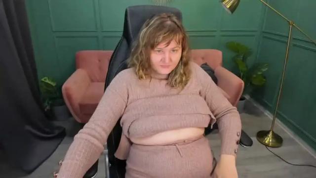 Image 4 of margaretlens Stream on Chaturbate on 23 months ago