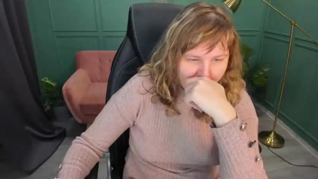Image 6 of margaretlens Stream on Chaturbate on 23 months ago
