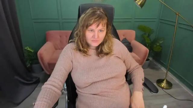 Image 7 of margaretlens Stream on Chaturbate on 23 months ago
