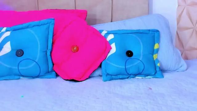 Image 7 of marge_and_maxelite Stream on Chaturbate on 26 months ago