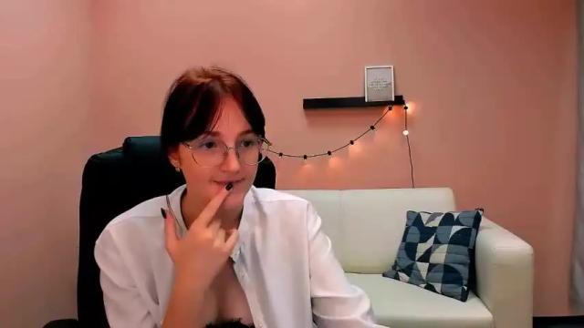 Image 6 of margo_wolker Stream on Chaturbate on 23 months ago