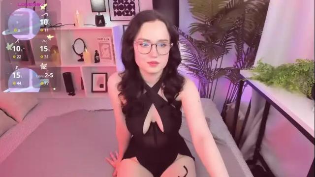 Image 3 of margoskyey Stream on Chaturbate on 1 month ago