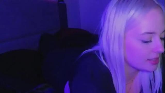 Image 10 of margot_robbie7 Stream on Chaturbate on 1 month ago