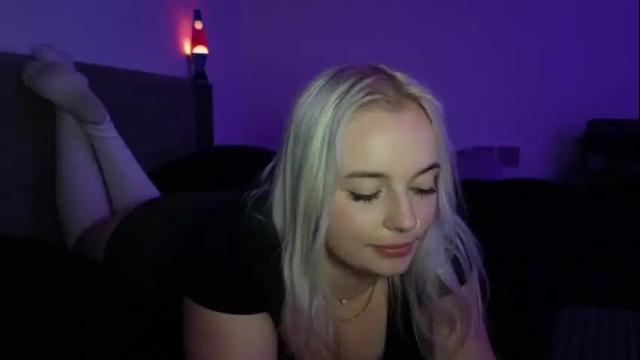 Image 11 of margot_robbie7 Stream on Chaturbate on 1 month ago