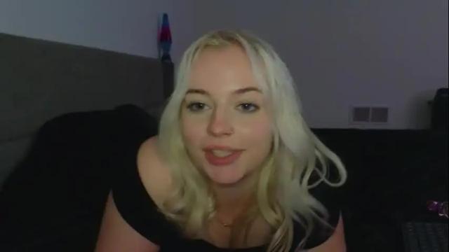 Image 7 of margot_robbie7 Stream on Chaturbate on 1 month ago