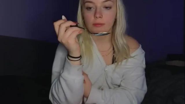 Image 12 of margot_robbie7 Stream on Chaturbate on 1 month ago