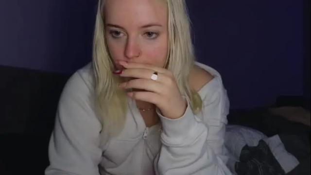 Image 3 of margot_robbie7 Stream on Chaturbate on 1 month ago