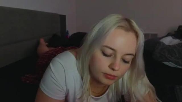 Image 8 of margot_robbie7 Stream on Chaturbate on 28 days ago