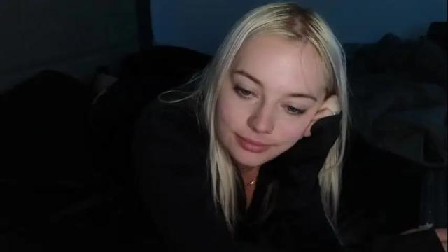 Image 10 of margot_robbie7 Stream on Chaturbate on 14 days ago
