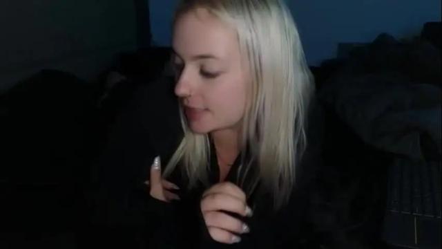 Image 12 of margot_robbie7 Stream on Chaturbate on 14 days ago