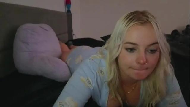 Image 2 of margot_robbie7 Stream on Chaturbate on 8 days ago
