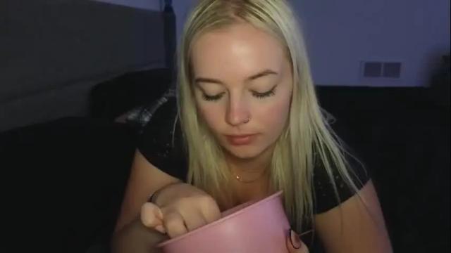 Image 4 of margot_robbie7 Stream on Chaturbate on 5 days ago