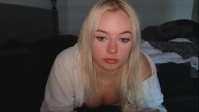 Image 2 of margot_robbie7 Stream on Chaturbate on 3 days ago