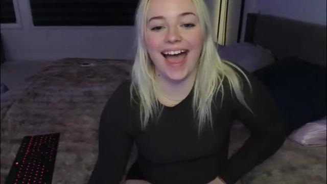 Image 2 of margot_robbie7 Stream on Chaturbate on 20 days ago